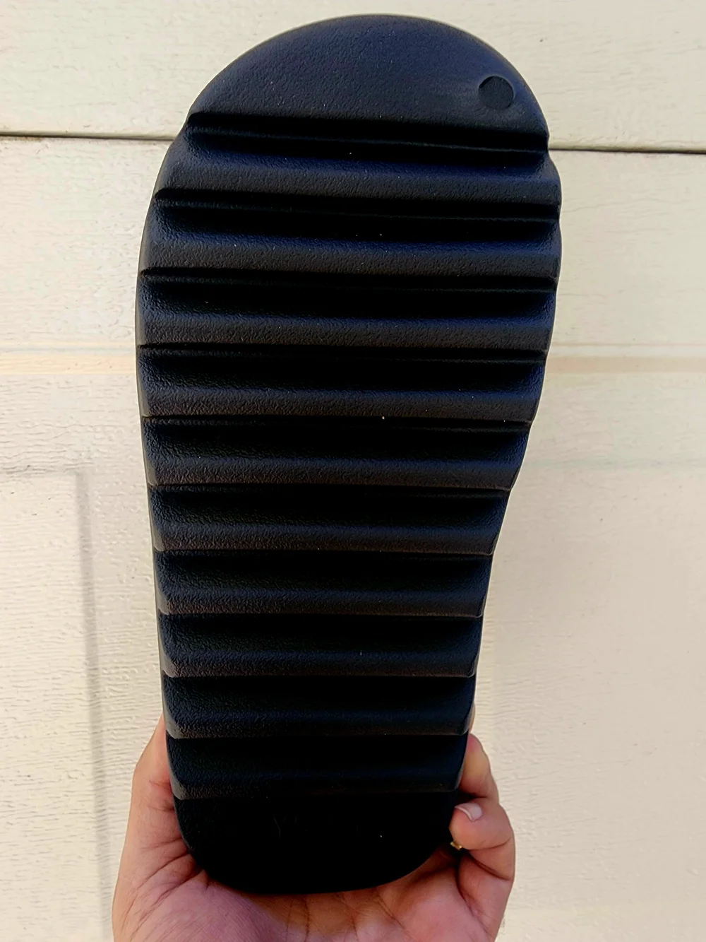 Yeezy minimalist slide